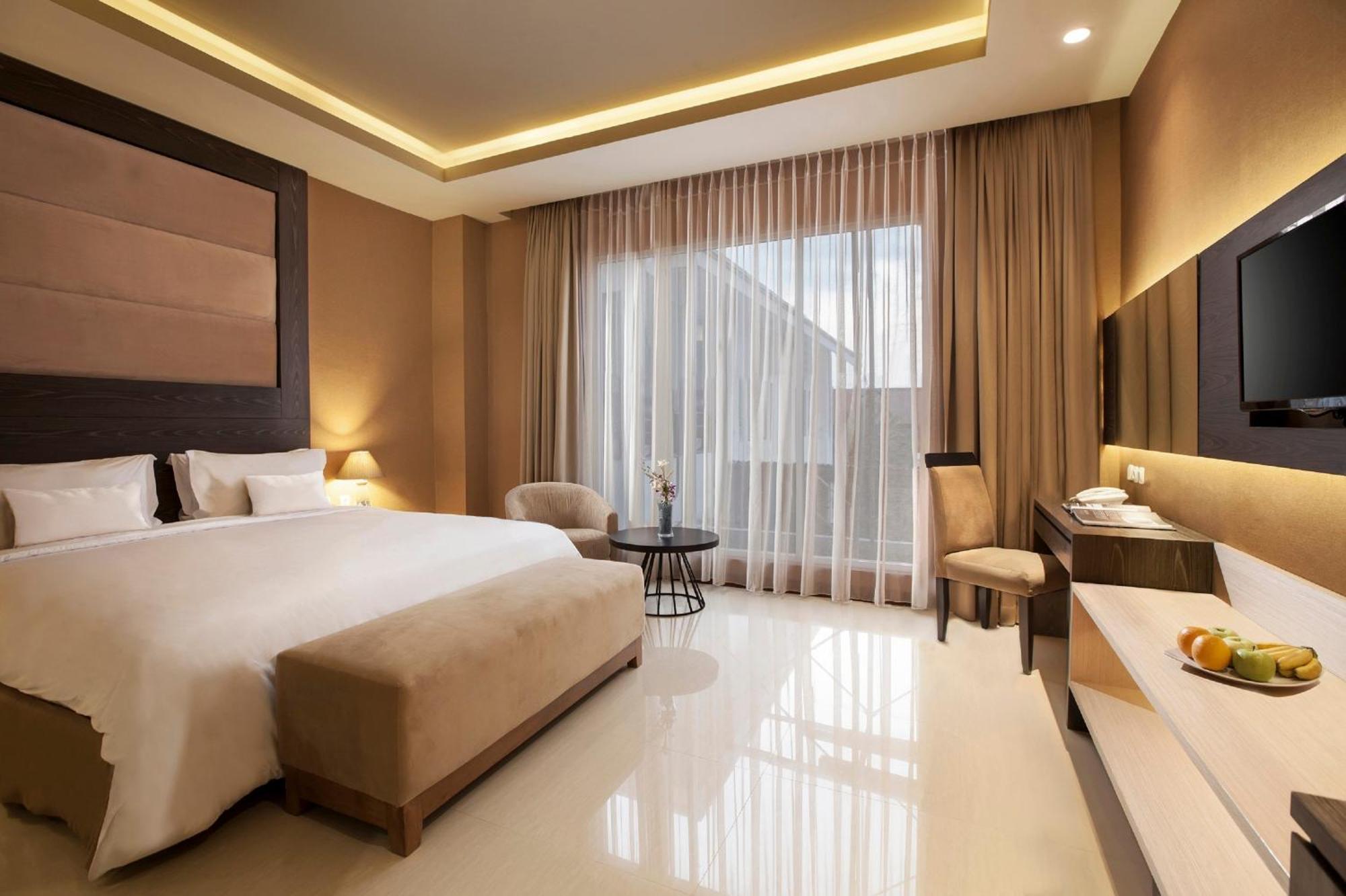 Aveon Express Hotel By Daphna International Yogyakarta Exteriör bild