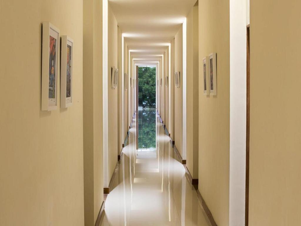 Aveon Express Hotel By Daphna International Yogyakarta Exteriör bild